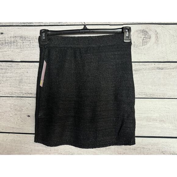 NWT Ladies Wild Fable Black Sweater Mini Skirt - XS - Picture 2 of 2